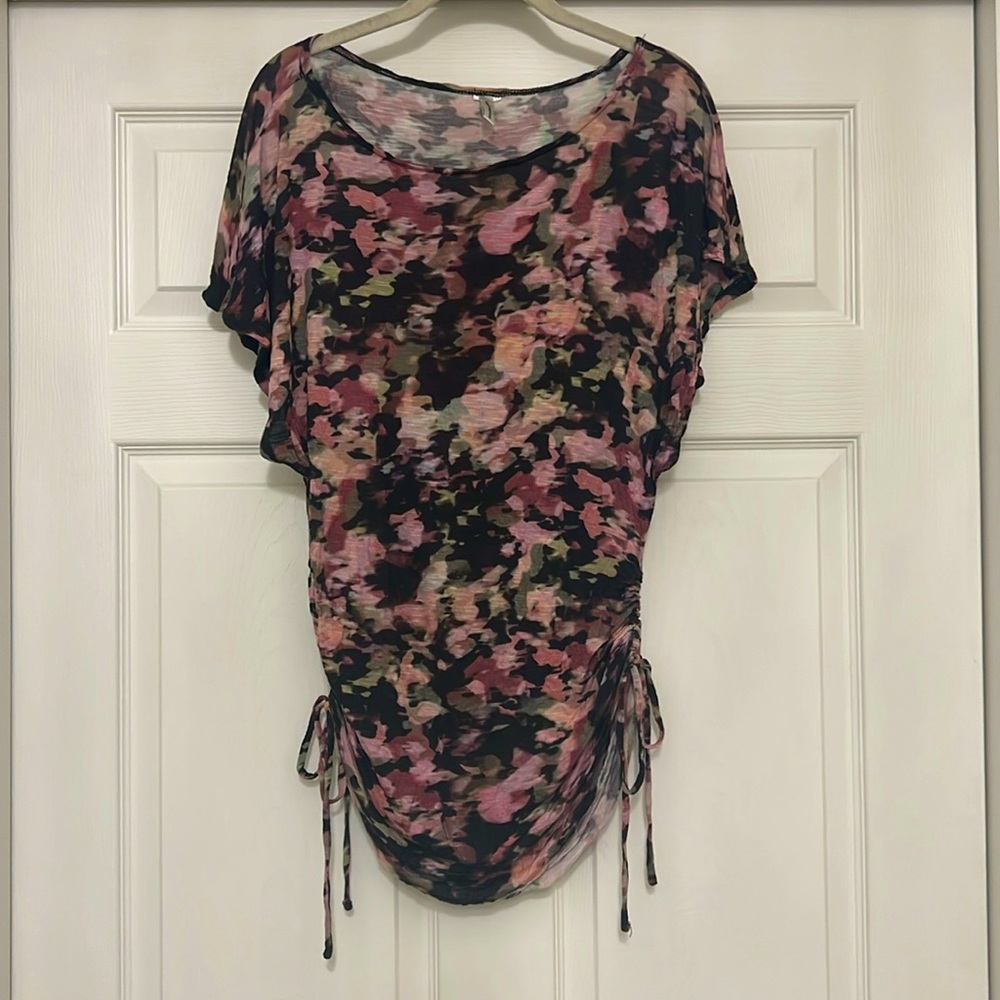 Cute Floral Short-sleeved Top